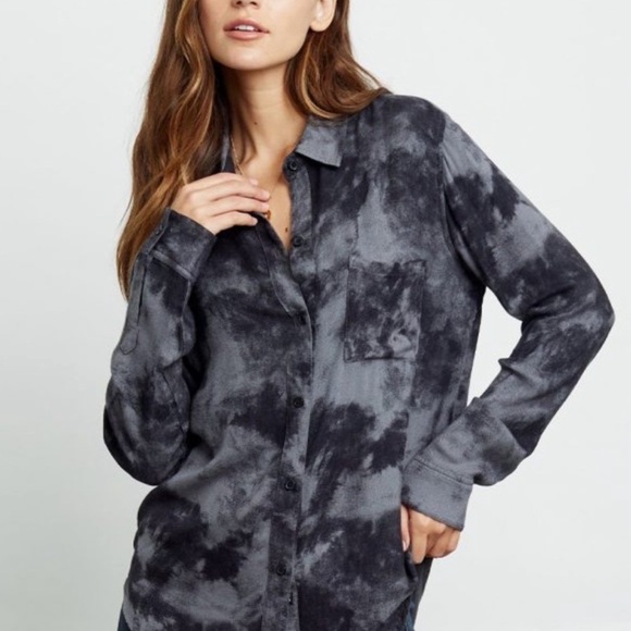 Rails • Hunter Charcoal Tie Dye Button Down Shirt - Picture 1 of 11